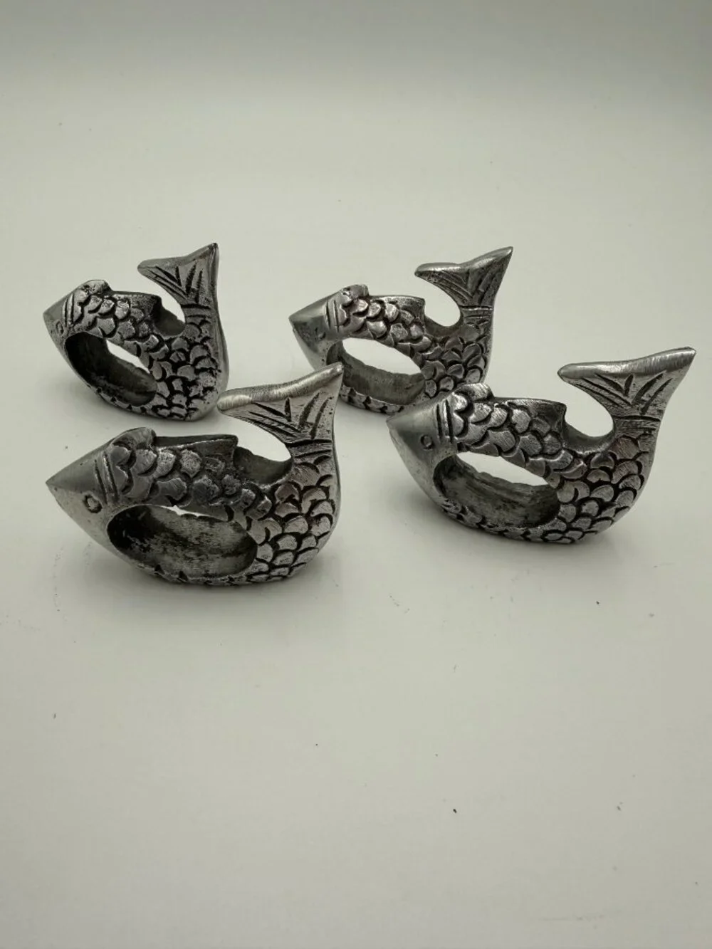 Set Of 4 Handcrafted Silver Fish Napkin Rings Pewter Table Dinning